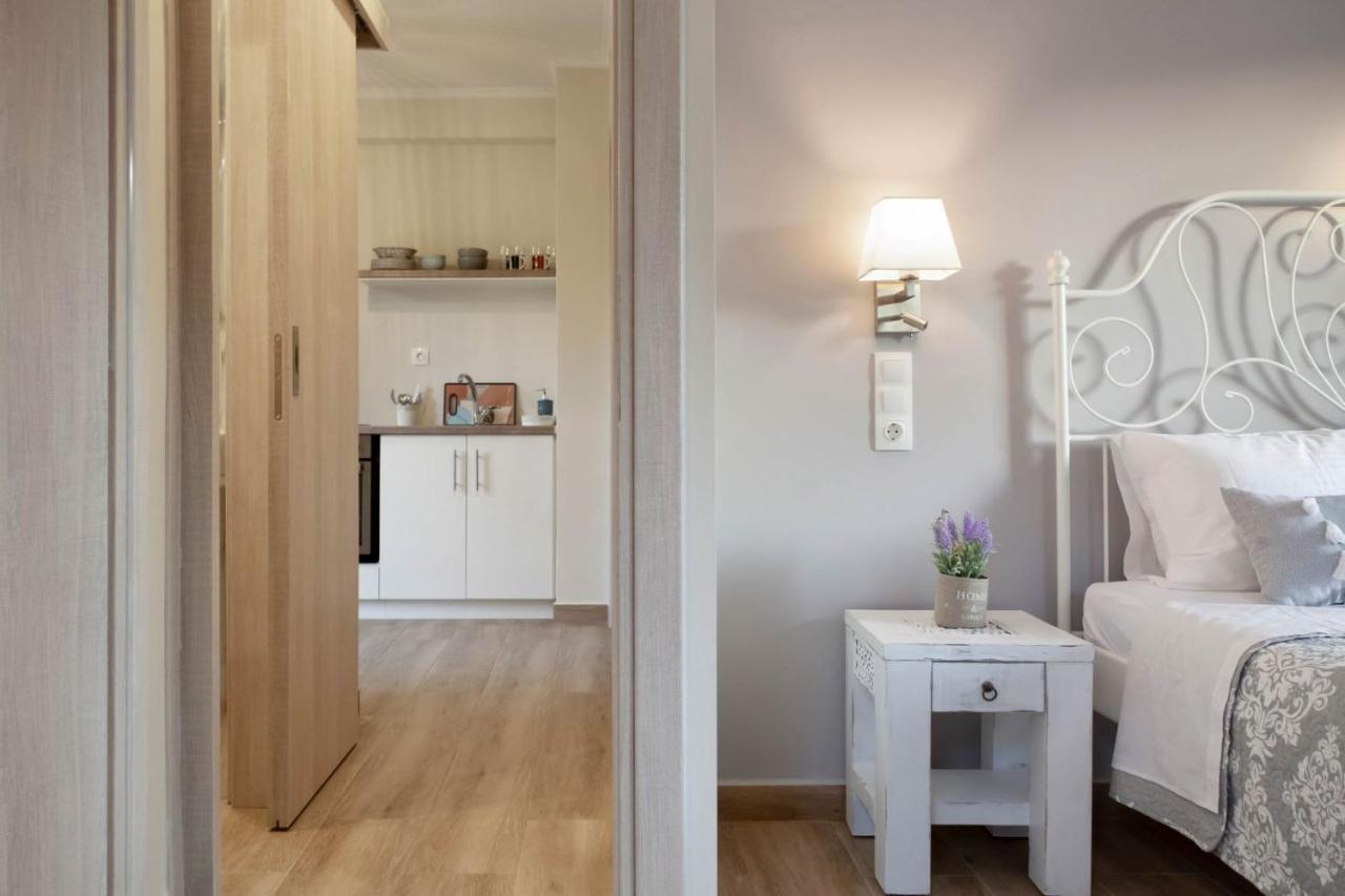Lilly Apartments เอเธนส์ ภายนอก รูปภาพ