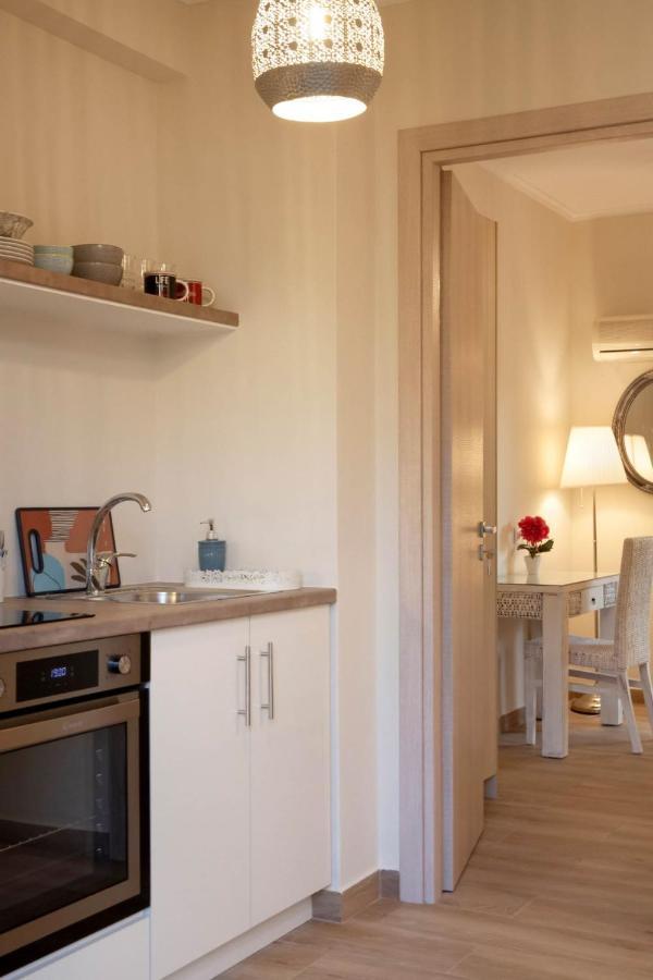 Lilly Apartments เอเธนส์ ภายนอก รูปภาพ