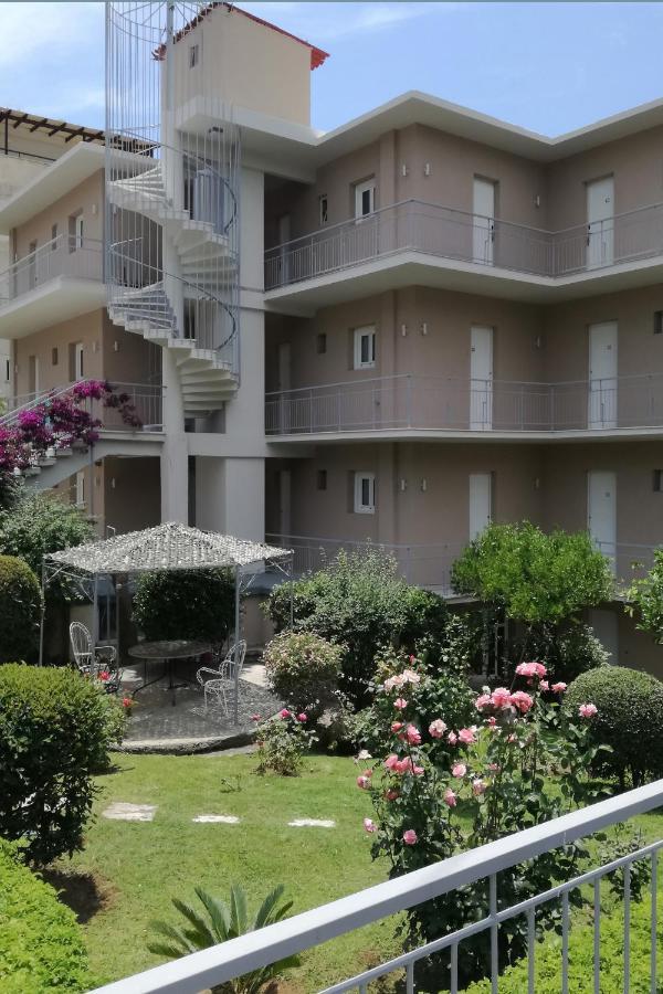 Lilly Apartments เอเธนส์ ภายนอก รูปภาพ
